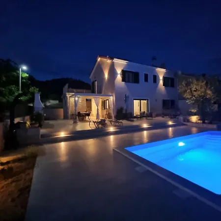 Vista Arba Villa *