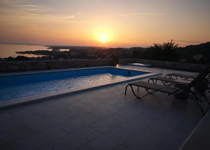 Vista Arba Villa Rab Town